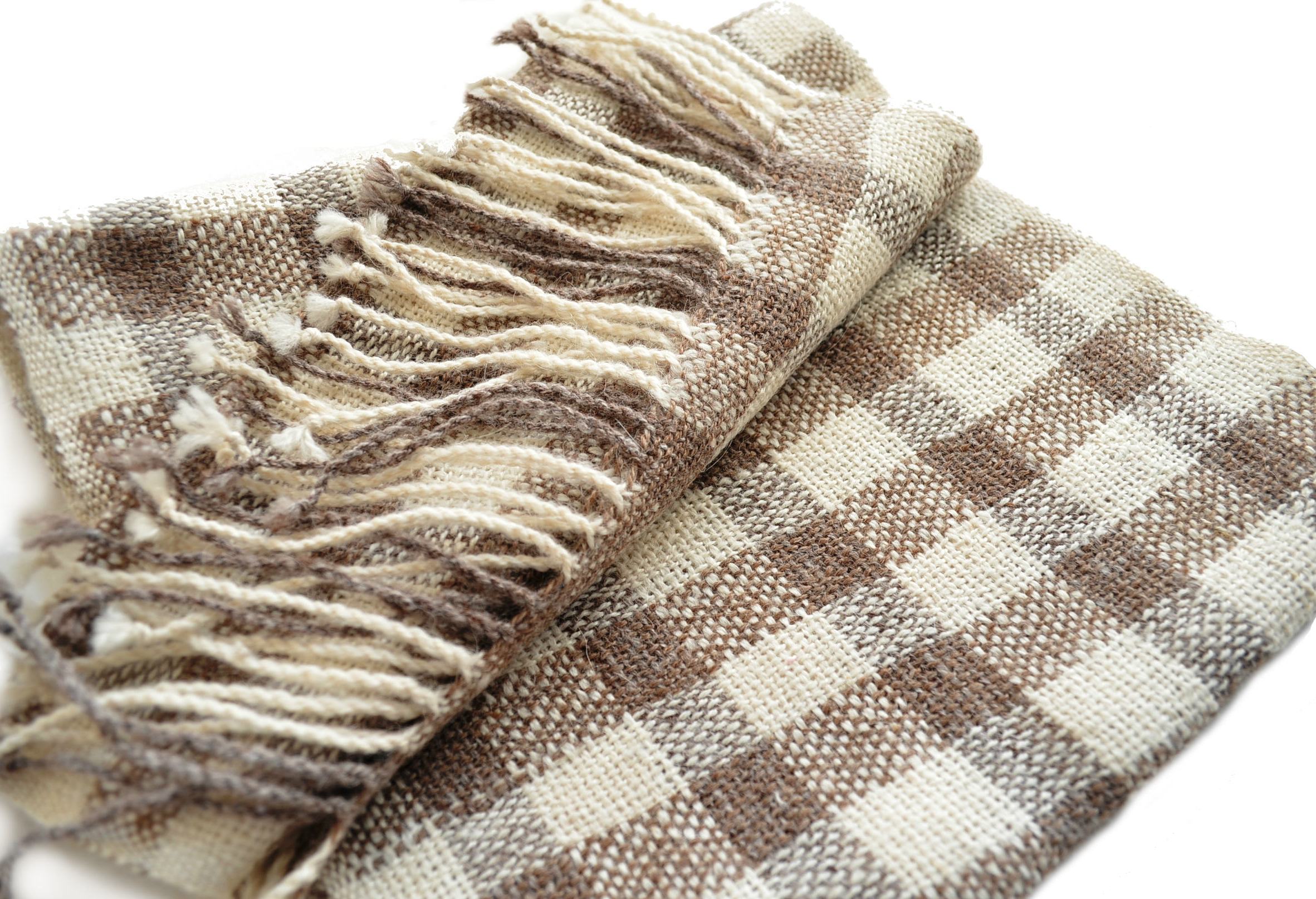  - Bufanda alpaca tejido a telar cuadillé telar fibra manos del alma.JPG