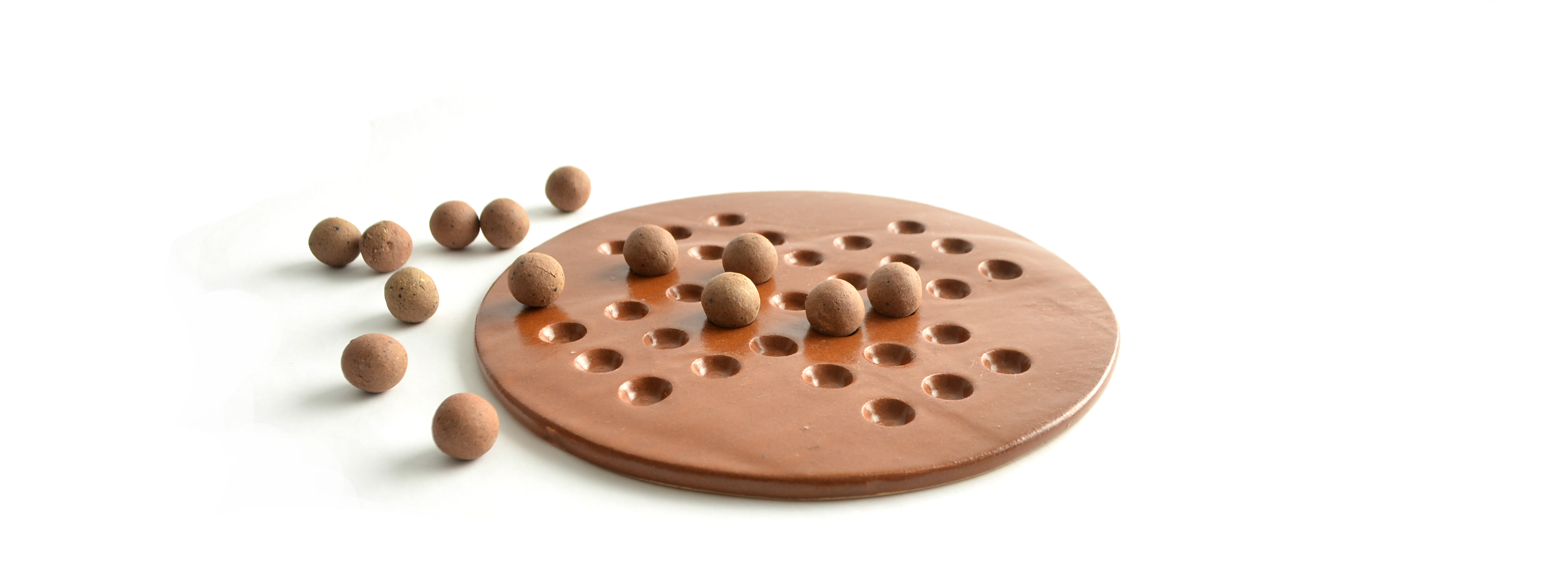  - solitario-juegos-gres-ceramica.jpg