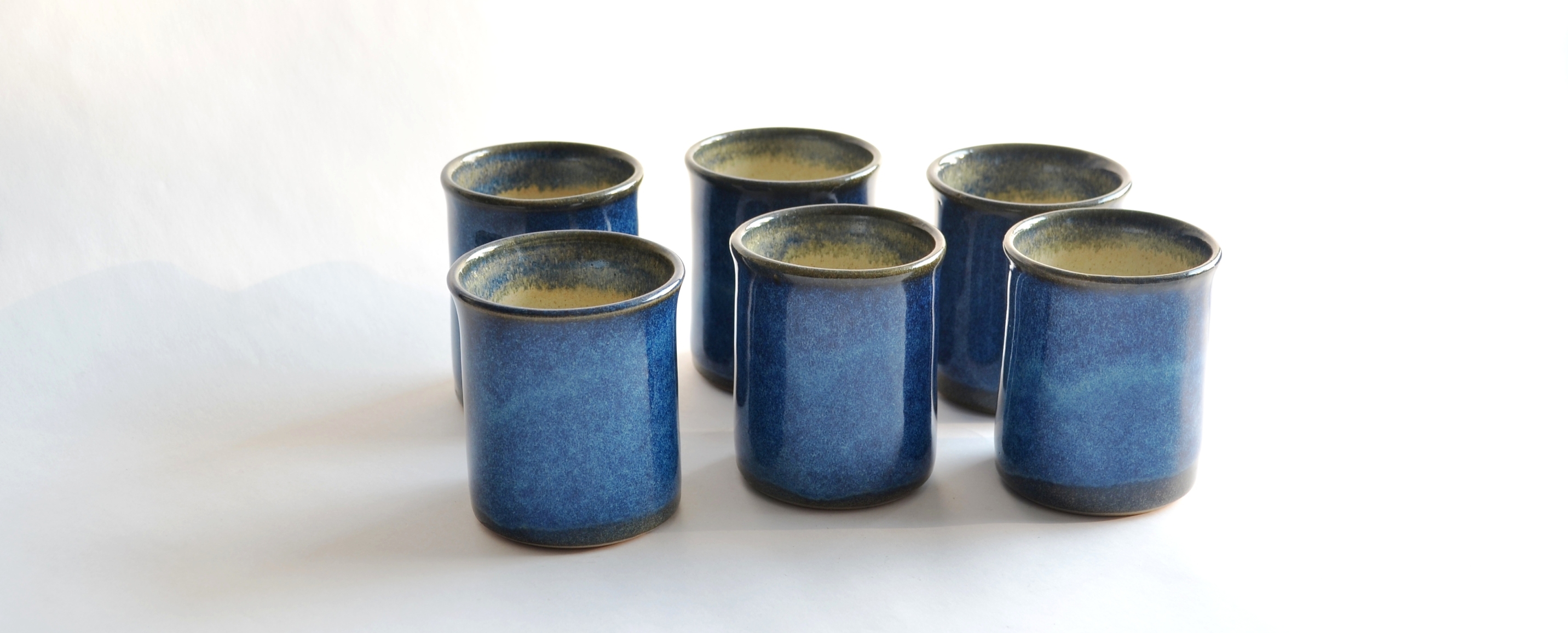  - manos-del-alma-ceramica-gres-azul-indigo-regalo-de-matrimonio-juegos-pisco-sour.JPG