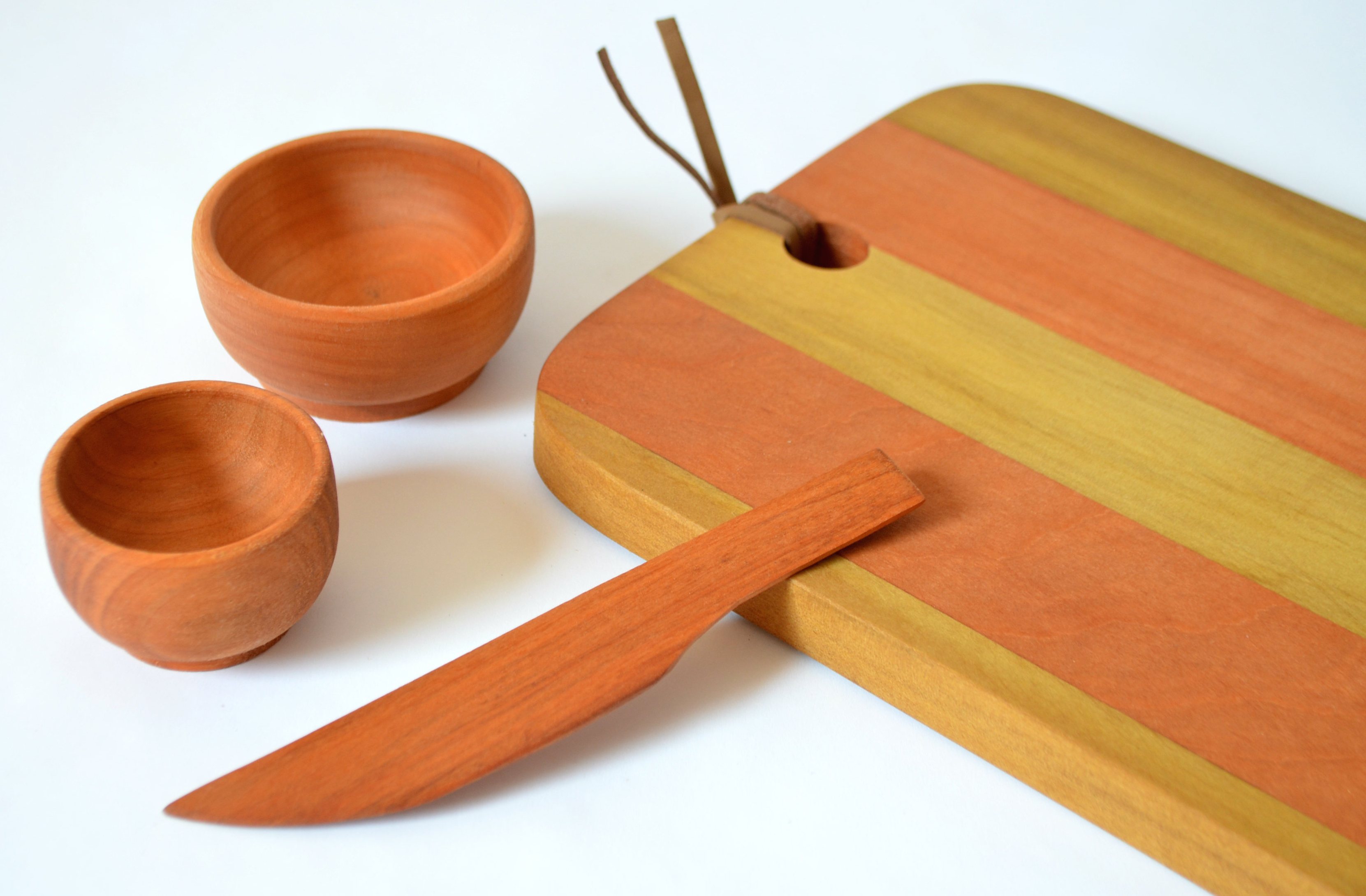  - ED-aperitivo-madera-tabla-pocillo-manos-del-alma.jpg