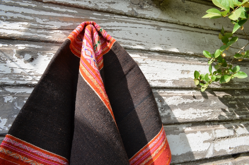  - manos-del-alma-aguayo-tapiz-telar-textil-andino-aymara-precolombino-regalo-matrimonio-chile.JPG