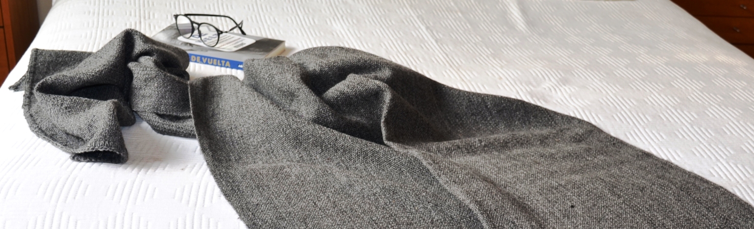  - picera-alpaca-chile-tarapaca-andino-aymara-telar-lana-manos-del-alma-chal-echarpe-regalo-de-matrimonio.JPG