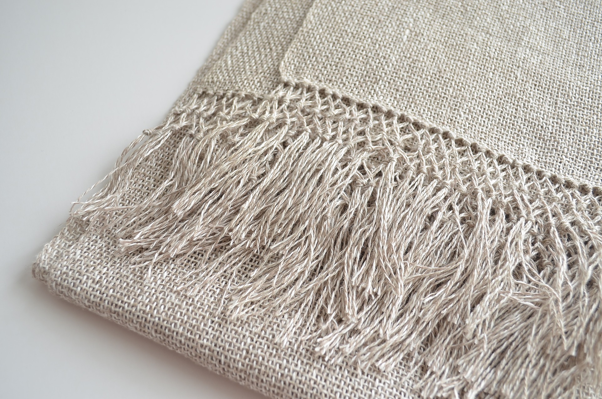  - regalos-de-matrimonio-hecho-a-mano-pyme-local-ceramica-lana-lino-textiles-piecera-manos-del-alma-telar-textil-otoño-corona-virus-deco-decoracion-casa.JPG