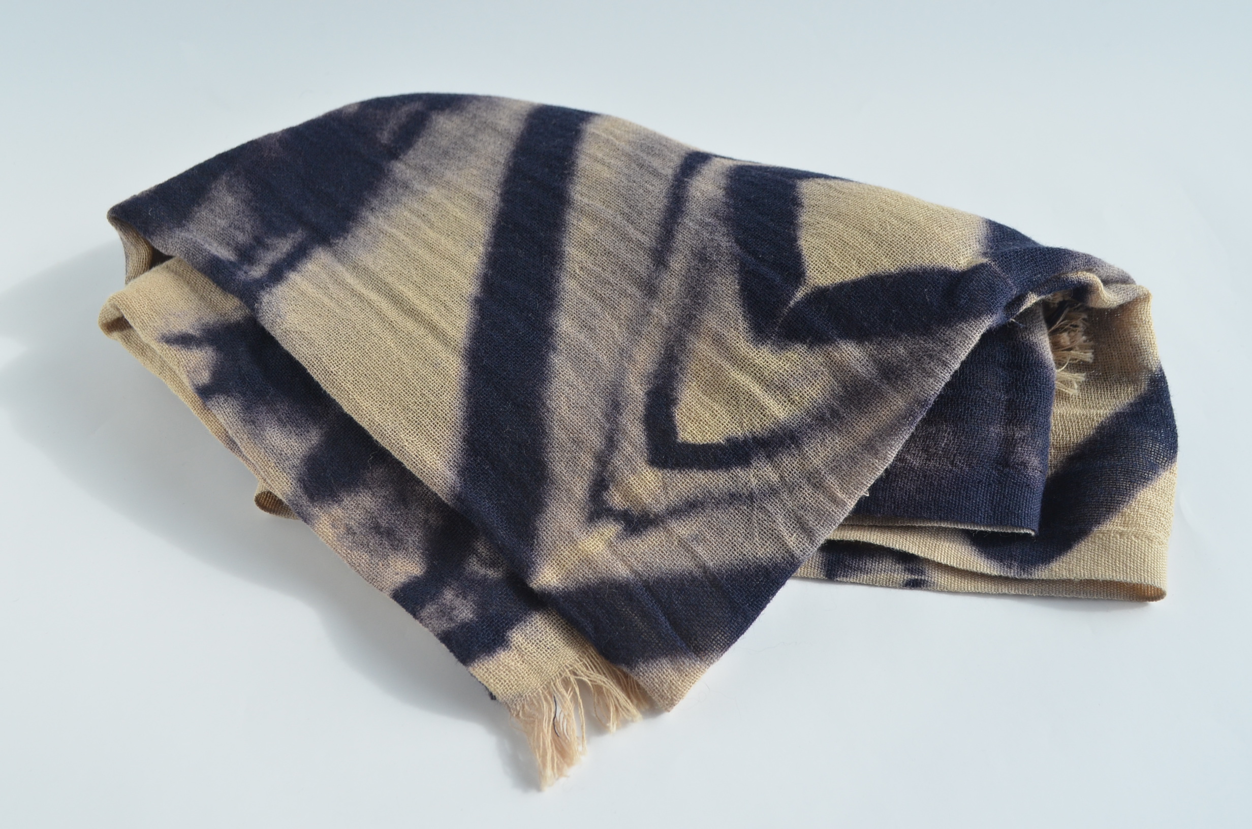  - 6.6-echarpe-chal-pañuelo-lana-lino-tinte-naturales-tie-dye-shibori-moda-regalo-hombre-mujer-manos-del-alma-scarve-bufanda,.JPG