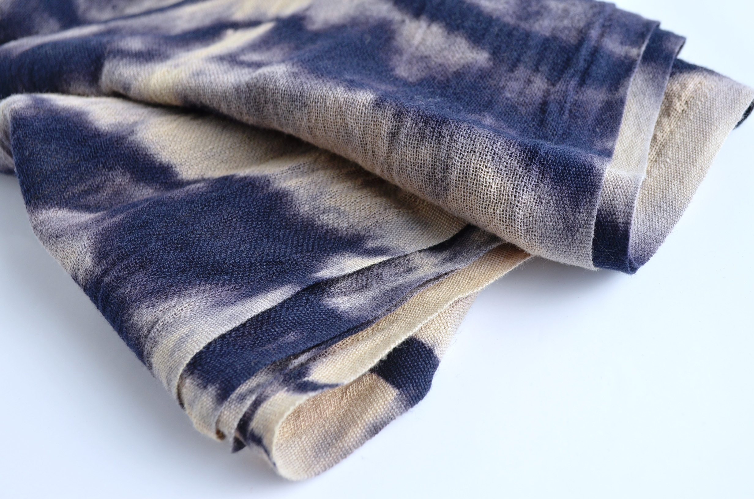  - 6.6-echarpe-chal-pañuelo-lana-lino-tinte-naturales-tie-dye-shibori-moda-regalo-hombre-mujer-manos-del-alma-scarve-bufanda,,.JPG