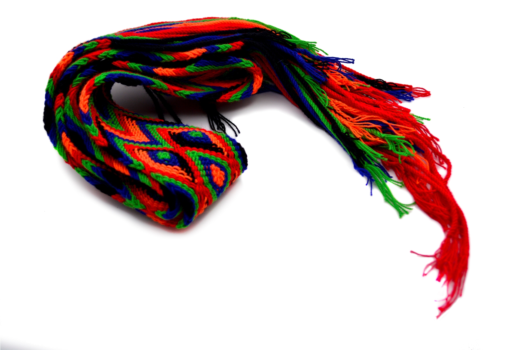  - tira_cinturón_wayú_colores_negro_naranjo_verde_rojo_con_flecos_colombia_manos_de-america_accesori.jpg