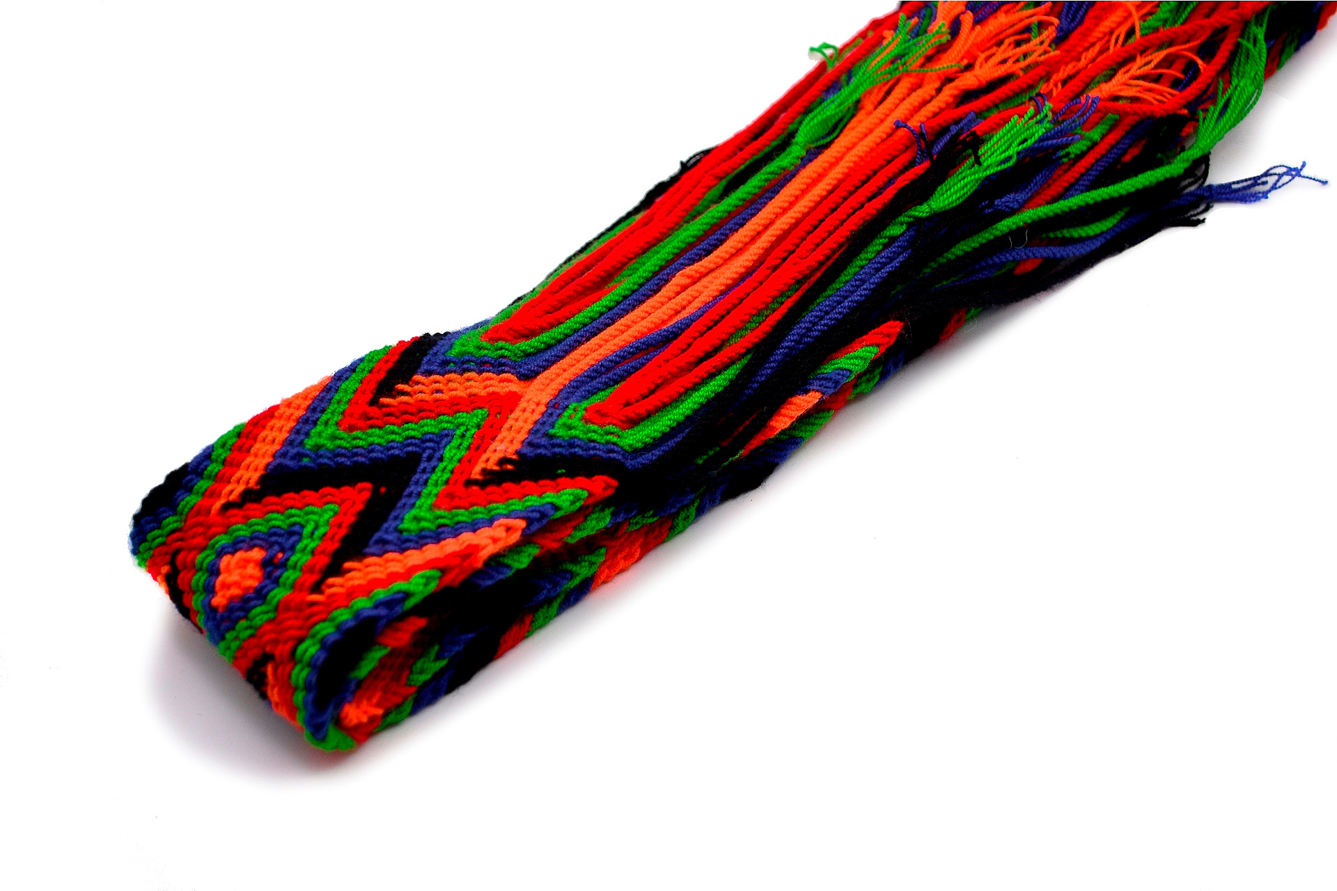  - tira_cinturón_wayú_colores_negro_naranjo_verde_rojo_con_flecos_colombia_manos_de-america_accesorios_latinoamerica.jpg