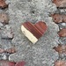 Corazones de madera - adorno para la pared corazon de madera reciclada decoracion café con blanco.JPG.jpg