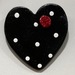 Corazones de cerámica - corazon de ceramica para colgar negro con puntos blancos y rosa roja.JPG
