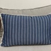 Cojín decorativo de exterior premium de 40 por 25 cm - cojin decorativo rectangular chico tela rayada azul con blanco en tela resistente al sol.jpg