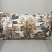 Cojín decorativo de exterior premium de 70 por 35 cm - cojin decorativo para exterior rectangular grande flores cafés y beige.jpg