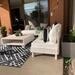 Jardinera autorregante modelo Frankfurt - 823129-jardinera_autorregante_de_fibra_de_vidrio_modelo_frankfurt_de_100x40x43_cm_color_gris_grafito_con_enredaderas_o_plantas_trepadoras.jpeg
