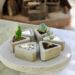 Triángulos decorativos de cemento - adorno con forma de triangulo de cemento pulido con relleno (planta, vela, piedras) a eleccion 1.png