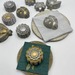 Figuras decorativas de hormigón - insectos y flores de hormigon pulido con pinturas para poner sobre servilletas y papeles.jpeg