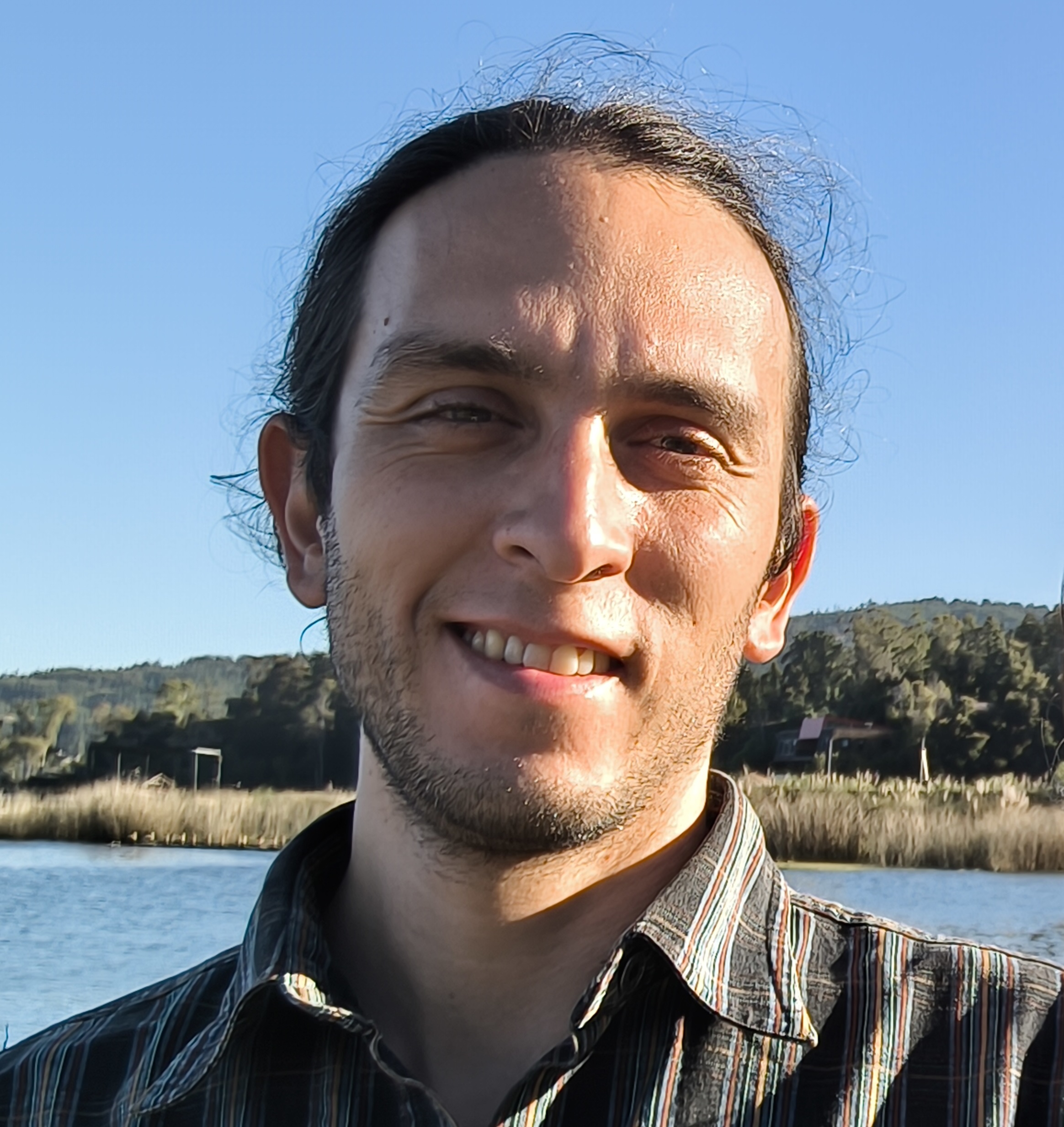 Alejandro_Lira.jpg