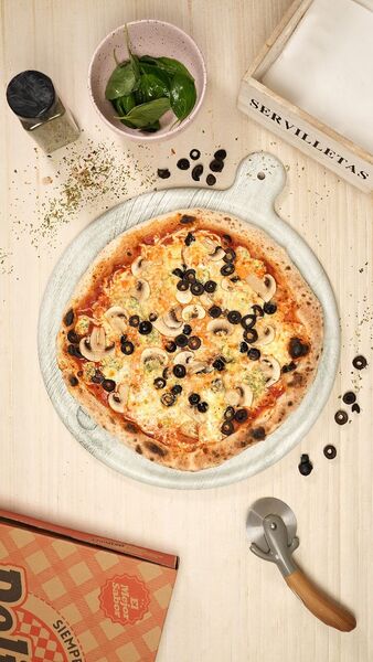 Pizza Fungi Black Familiar Solo