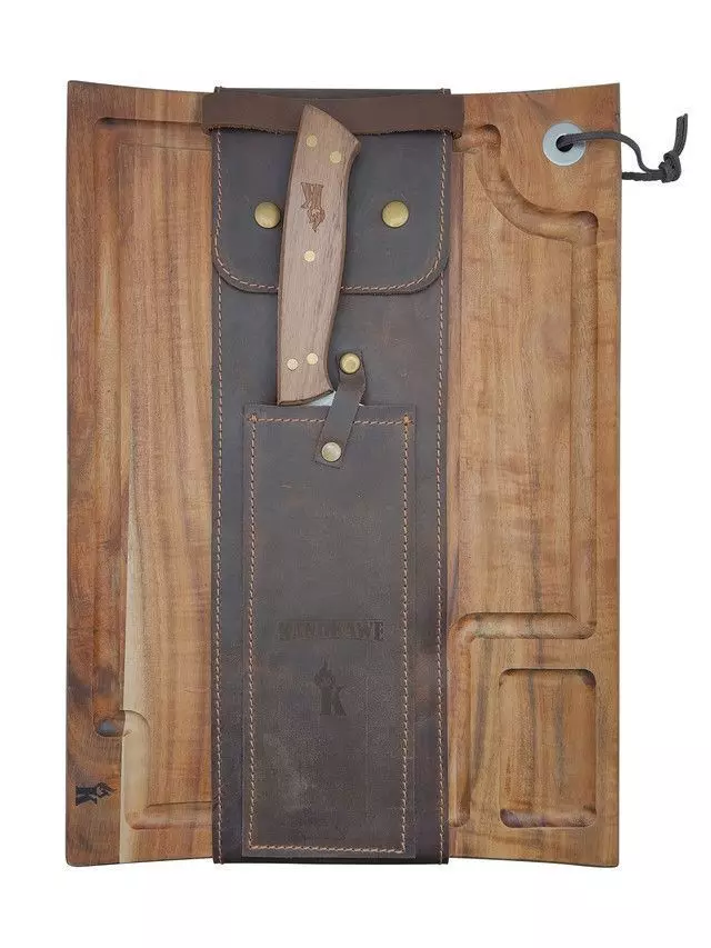  - TABLA CUCHILLO CON FUNDA DE CUERO.webp