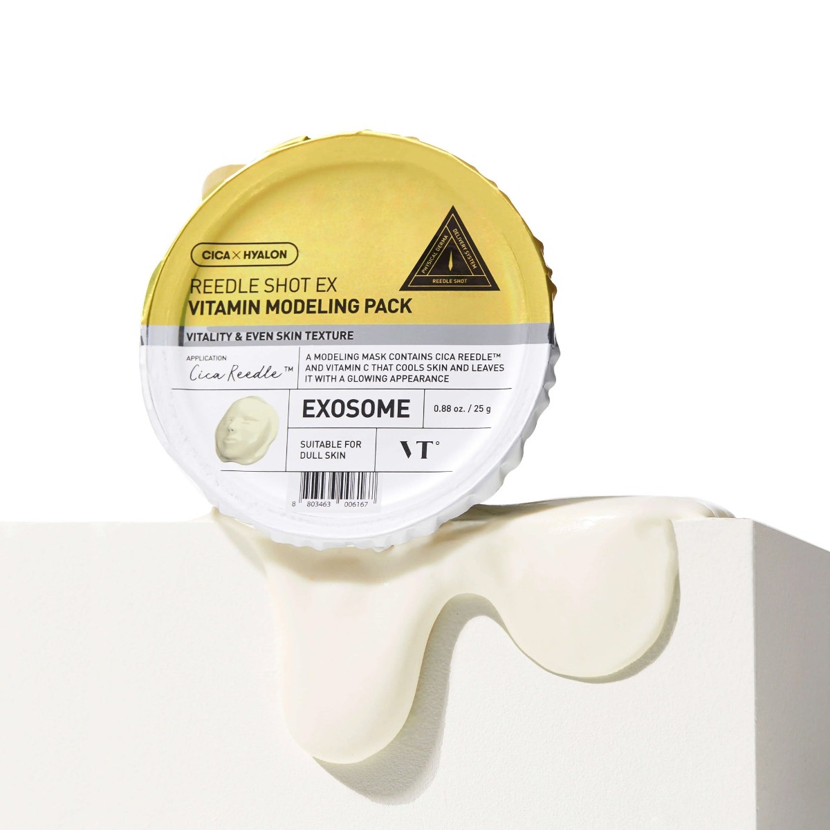 Envase abierto de VT Reedle Shot Ex Vitamin Modeling Pack con su textura cremosa.