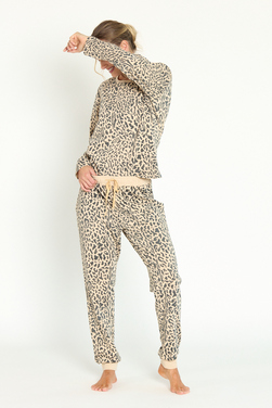 Pijama Delfi Beige Estampado - Pijama Delfi Beige Estampado (1).jpg
