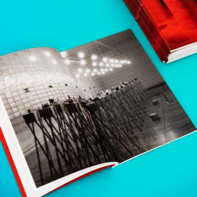 En bruto. A propósito de los modelos matéricos exhibidos en cuatro exposiciones internacionales de arquitectura chilena contemporánea